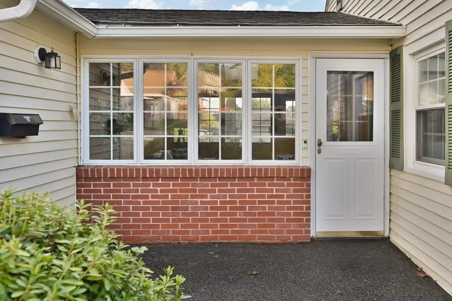 4 Jane Rd, Methuen, MA 01844 - #3