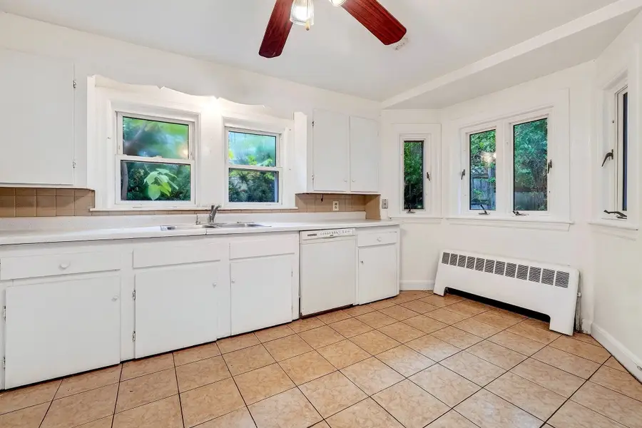 89 Dutton St, Malden, MA 02148 - #3