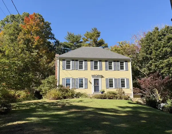 865 Moraine St, Marshfield, MA 02050
