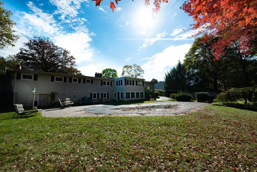 112 Bonnydale Rd, Leominster, MA 01453 - #2