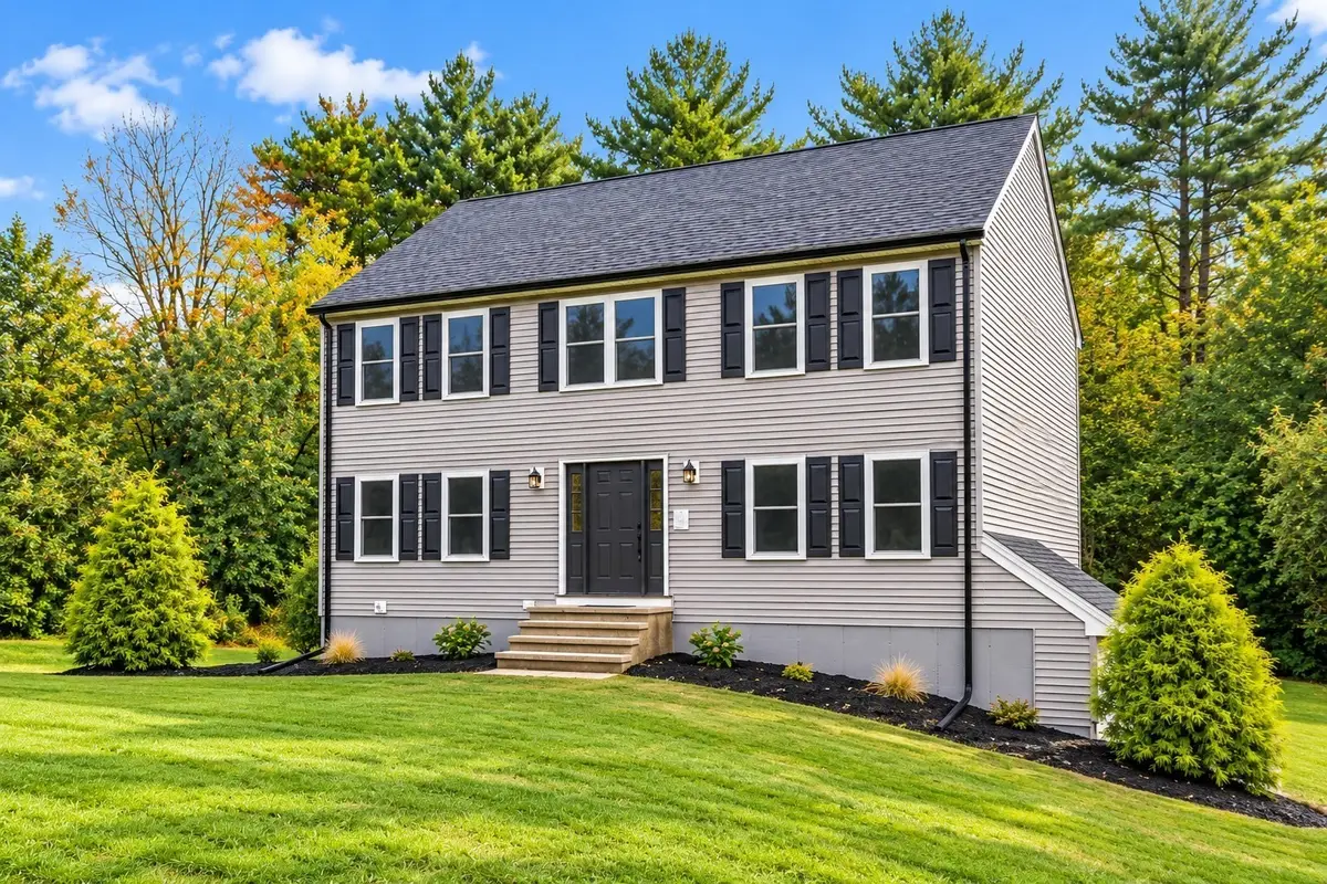 8 Reid St, Raynham, MA 02767 - #1