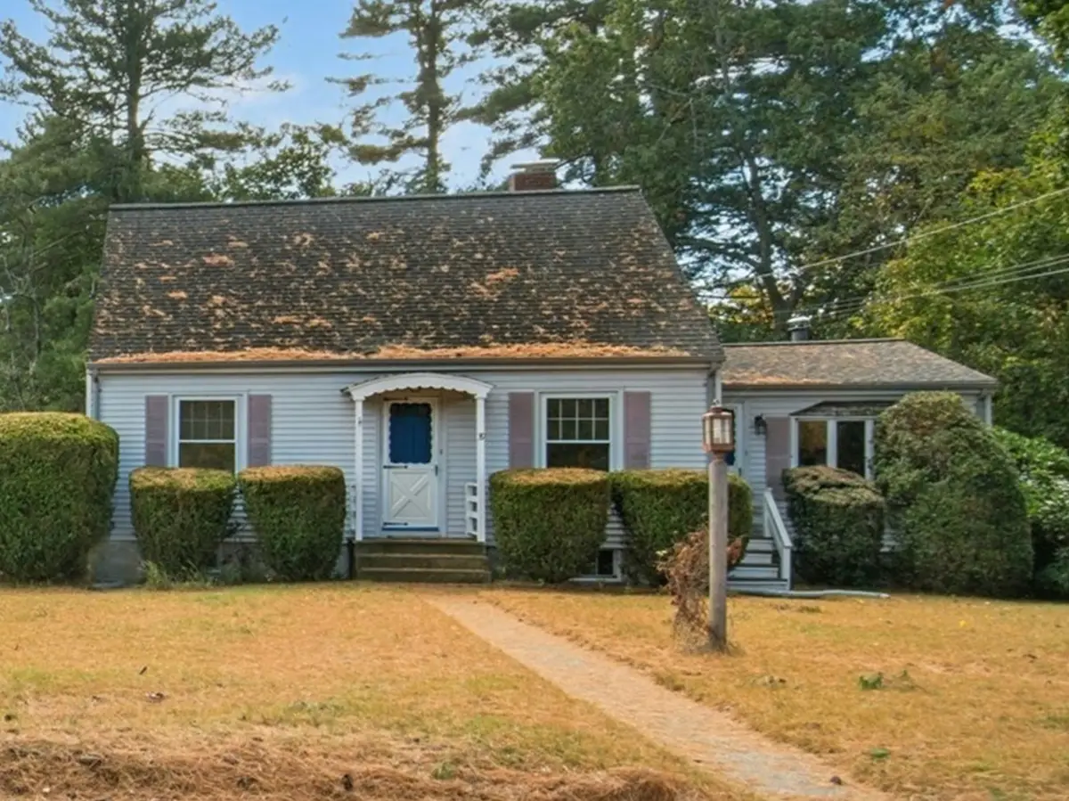 39 Mellen St, Hopedale, MA 01747 - #1
