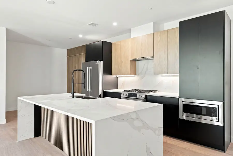 22 High Street #PH12, Boston, MA 02122 - #2