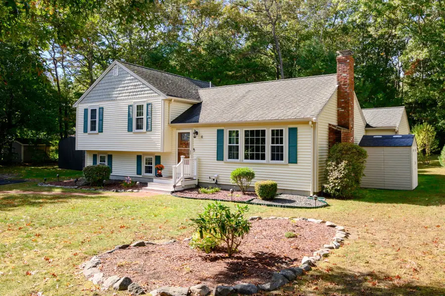 4 Charlotte Dr, Plymouth, MA 02360 - #3