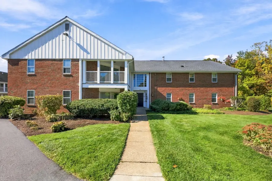 36 Jessica Dr #E, Stoughton, MA 02072 - #2