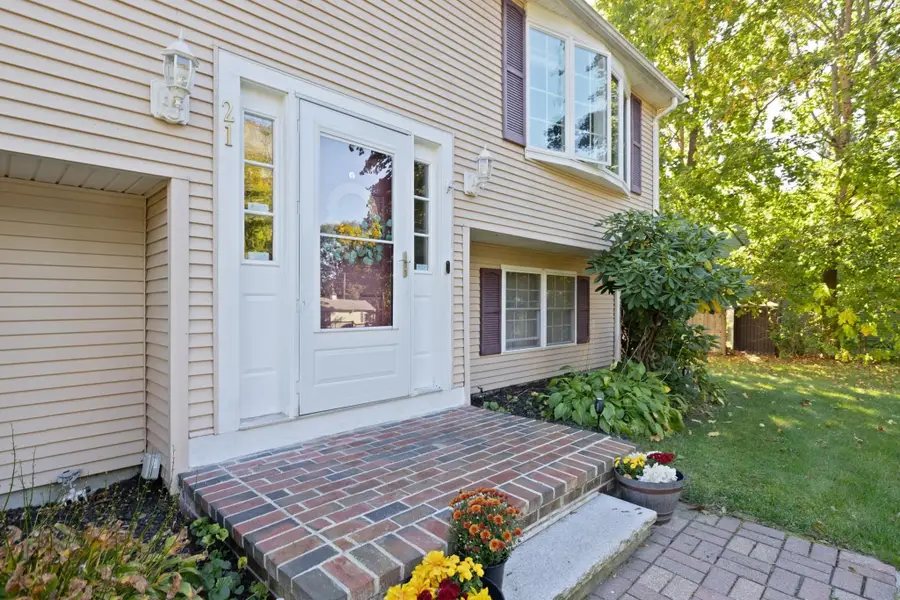 21 Wales Ave, Stoughton, MA 02072 - #3