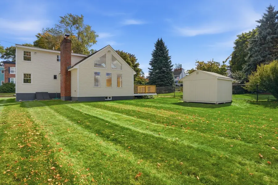 49 Vernon St, Haverhill, MA 01835 - #3