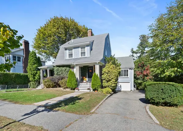 67 Summit Ave, Quincy, MA 02170