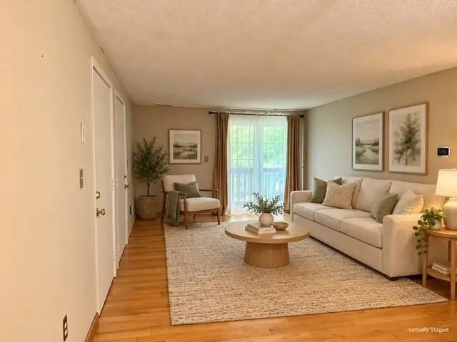 38 Walker St #10, Lowell, MA 01854 - #3