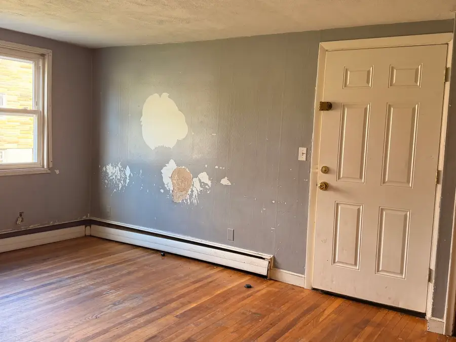 425 West Elm Street #5, Brockton, MA 02301 - #2
