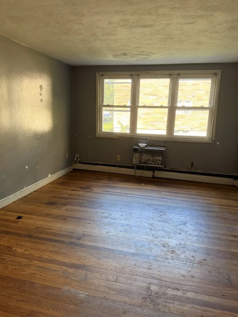 425 West Elm Street #5, Brockton, MA 02301 - #3