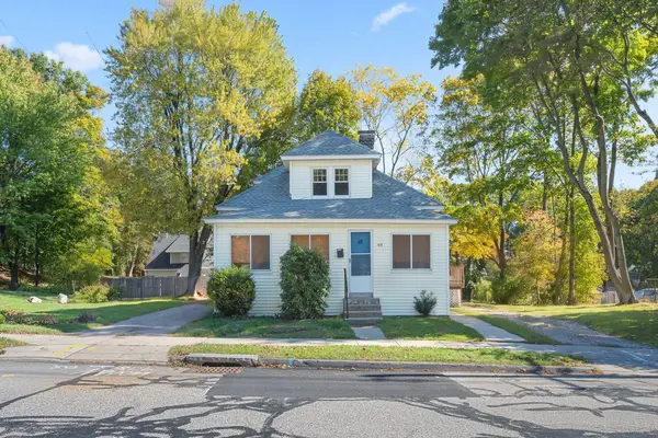 48 Beverly Rd, Worcester, MA 01605