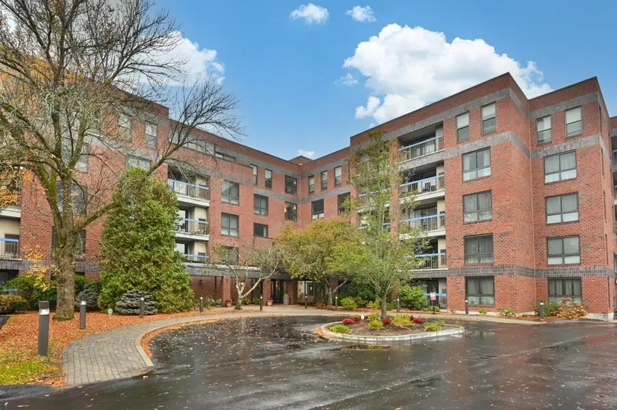 22 Railroad St #314, Andover, MA 01810 - #2