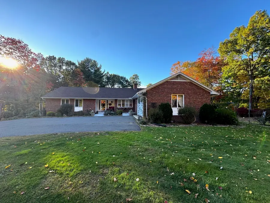 78 Russellville Rd, Southampton, MA 01073 - #3