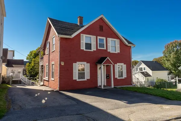 12 Chrome St, Worcester, MA 01604