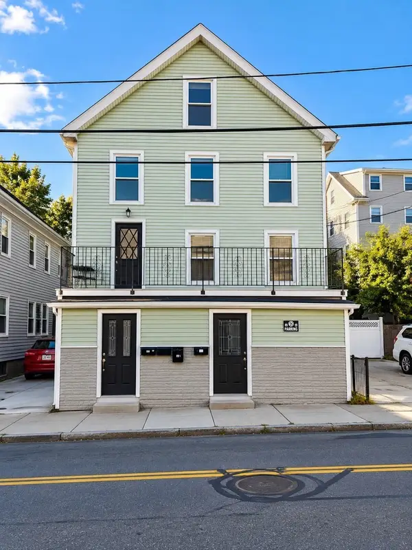 321-323 Lawrence St, Lowell, MA 01850