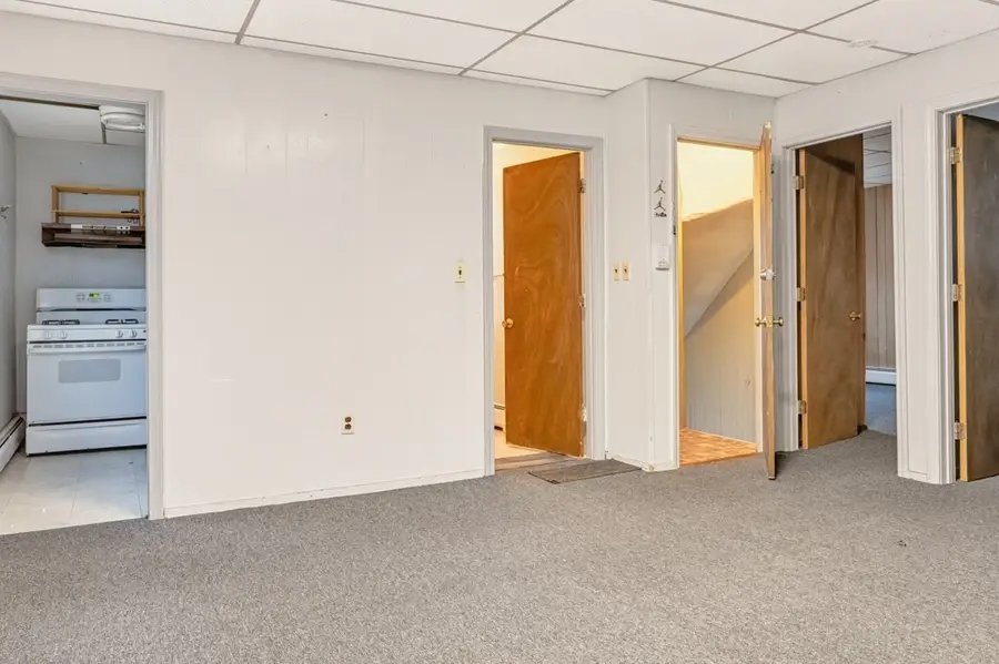 56 Nye St, New Bedford, MA 02746 - #3