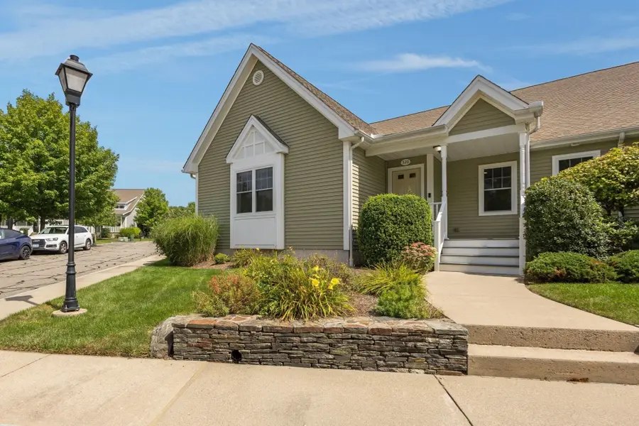 500 Mendon Rd #326, Cumberland, RI 02864 - #3