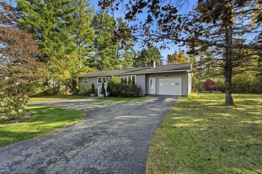 284 Housatonic St, Lenox, MA 01240 - #3