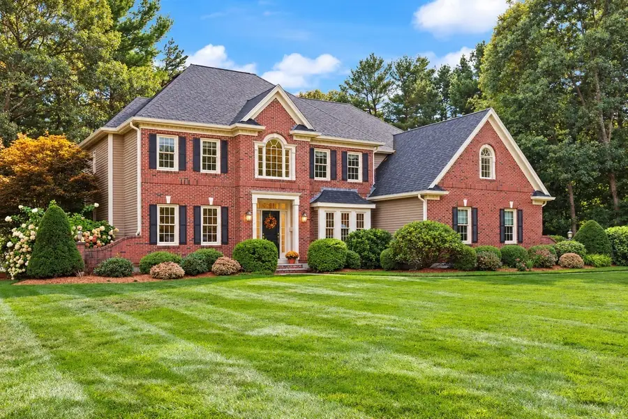 15 Comstock Dr, Wrentham, MA 02093 - #2