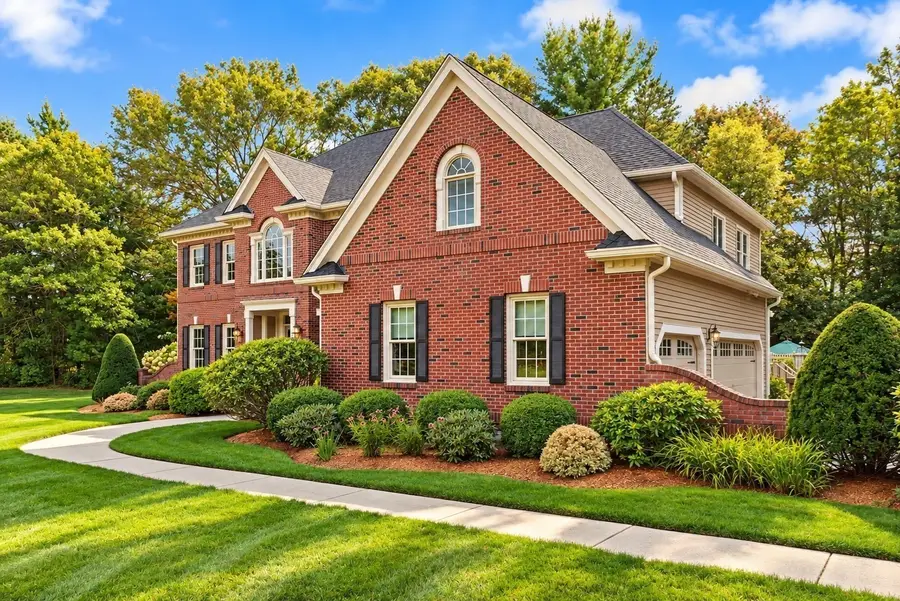 15 Comstock Dr, Wrentham, MA 02093 - #3
