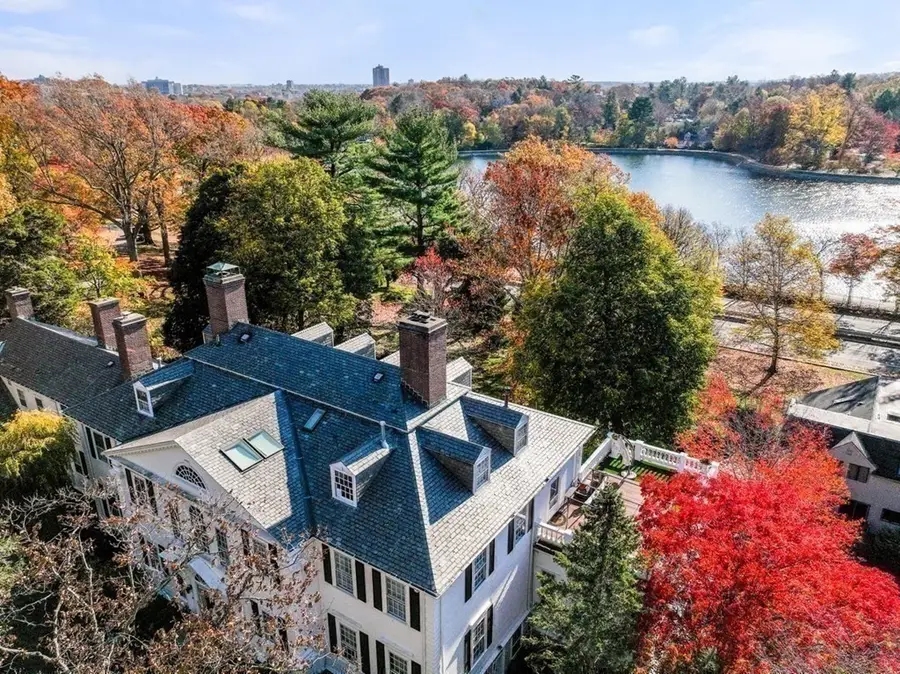 15 Catlin Road, Brookline, MA 02445 - #3
