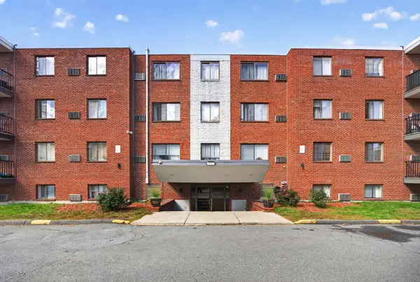 800 Governors Dr #6, Winthrop, MA 02152