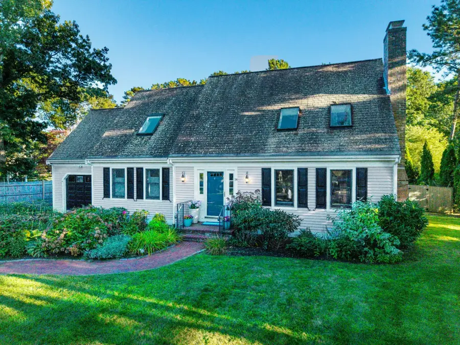 14 Bayshore Dr, Mashpee, MA 02649 - #3