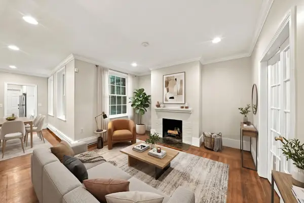 61 W Cedar St #1, Boston, MA 02114