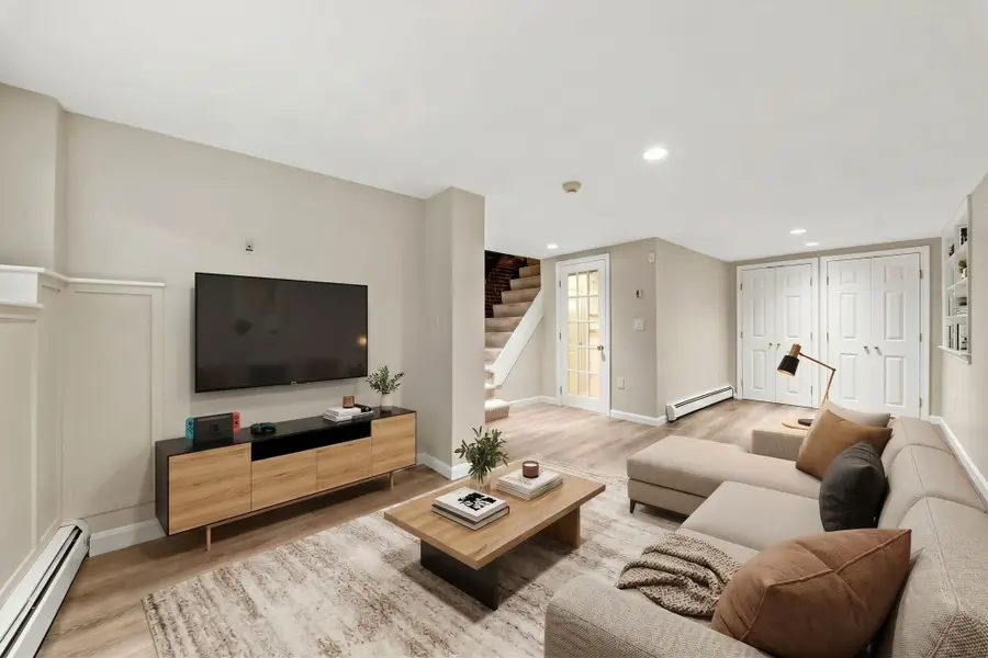 61 W Cedar St #1, Boston, MA 02114 - #3