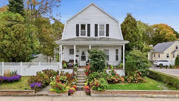 83 Desoto Rd, Boston, MA 02132