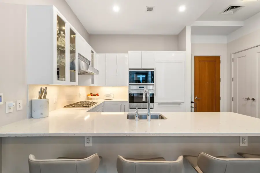 22 Liberty Dr #PH1H, Boston, MA 02210 - #3