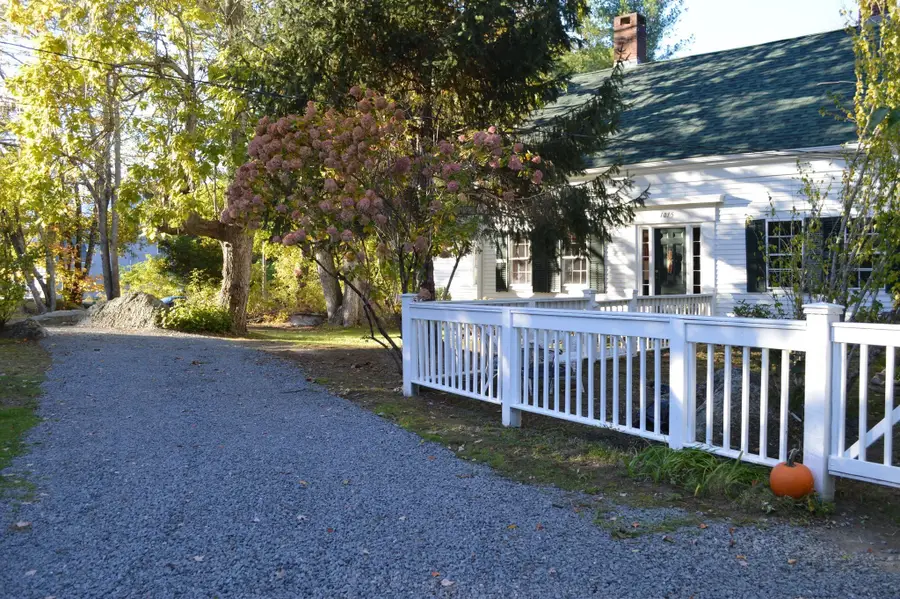 1015 Hortonville Rd, Swansea, MA 02777 - #3