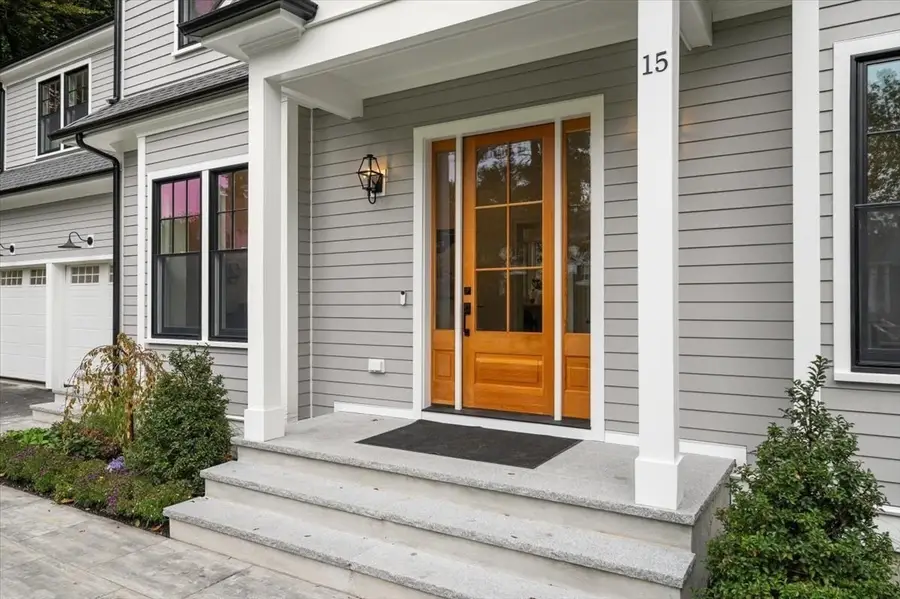 15 Lafayette Cir, Wellesley, MA 02482 - #2