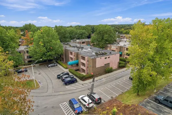 64 Shrewsbury Green Dr #C, Shrewsbury, MA 01545