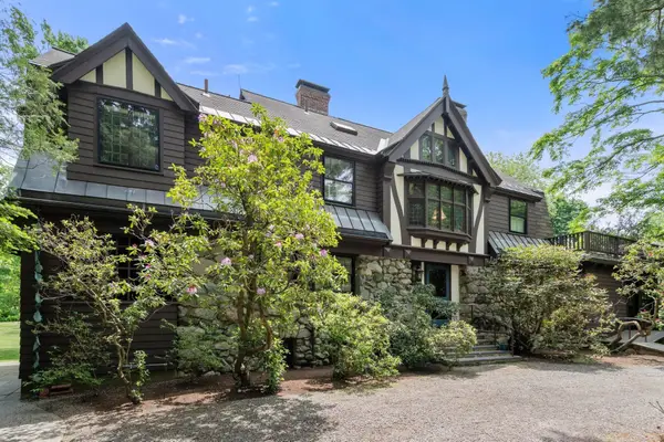 200 Dudley, Newton, MA 02459