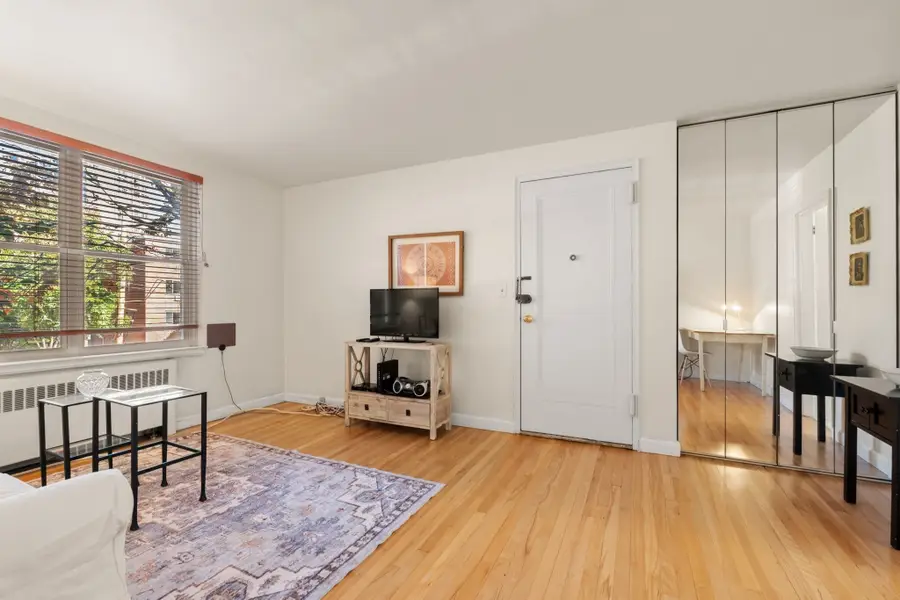 136 Beaconsfield Rd #2, Brookline, MA 02445 - #3