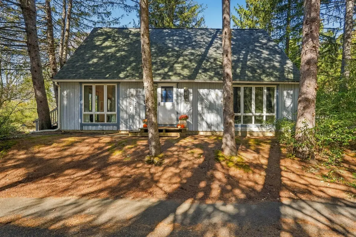 35 The Hollow, Amherst, MA 01002 - #1
