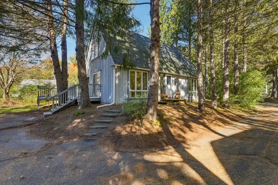 35 The Hollow, Amherst, MA 01002 - #2