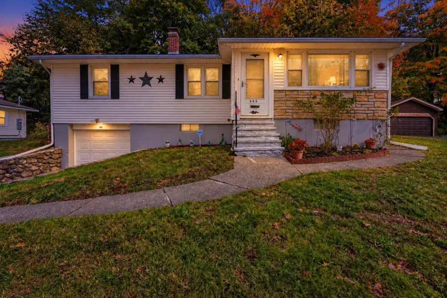 605 Chandler St, Worcester, MA 01602 - #3