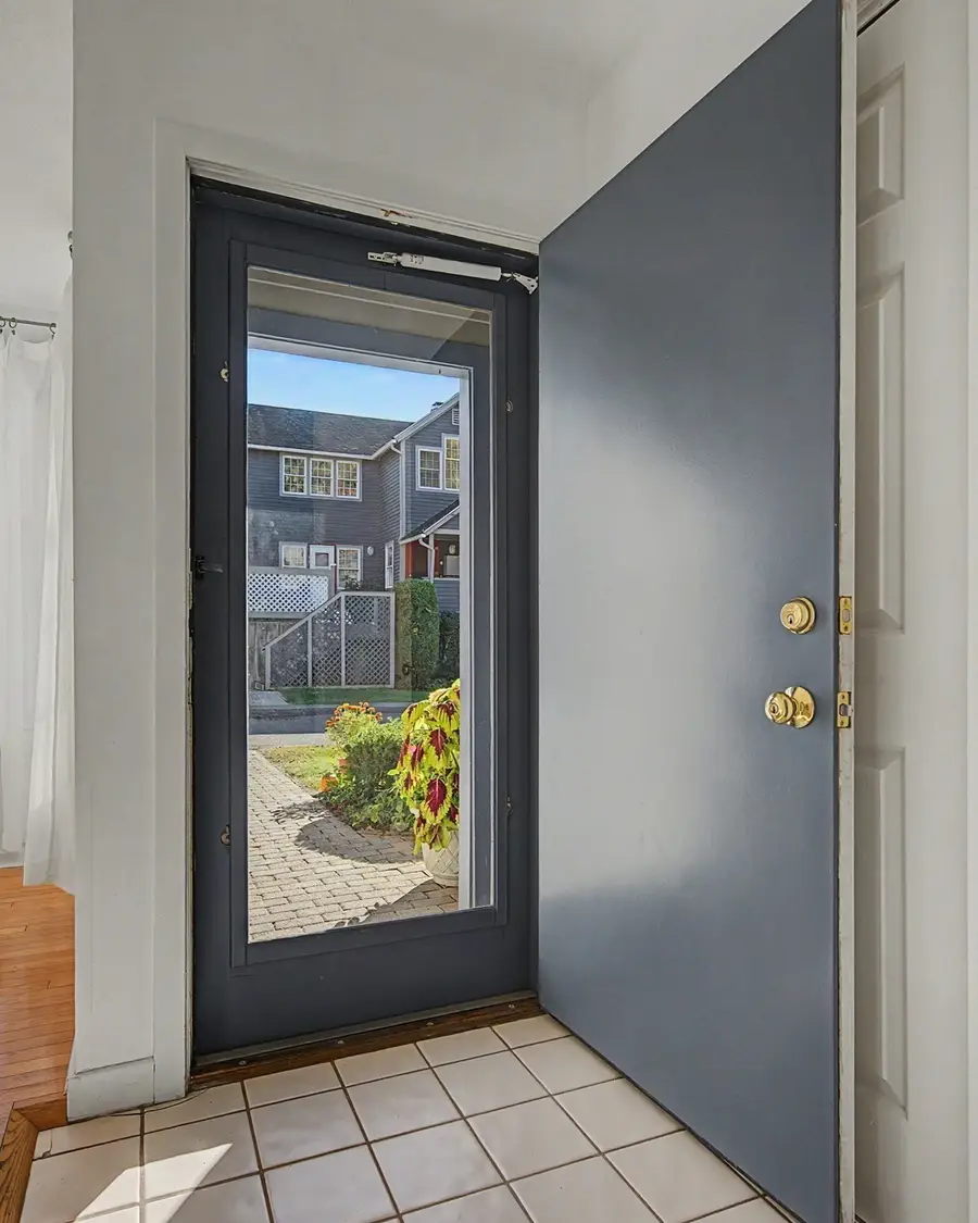 65 Amity Pl #65, Amherst, MA 01002 - #3