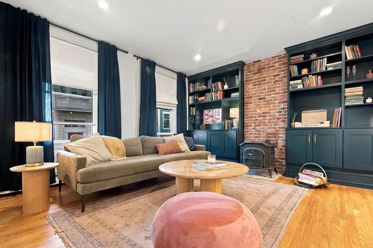 24 Albion Pl #1, Boston, MA 02129 - #1