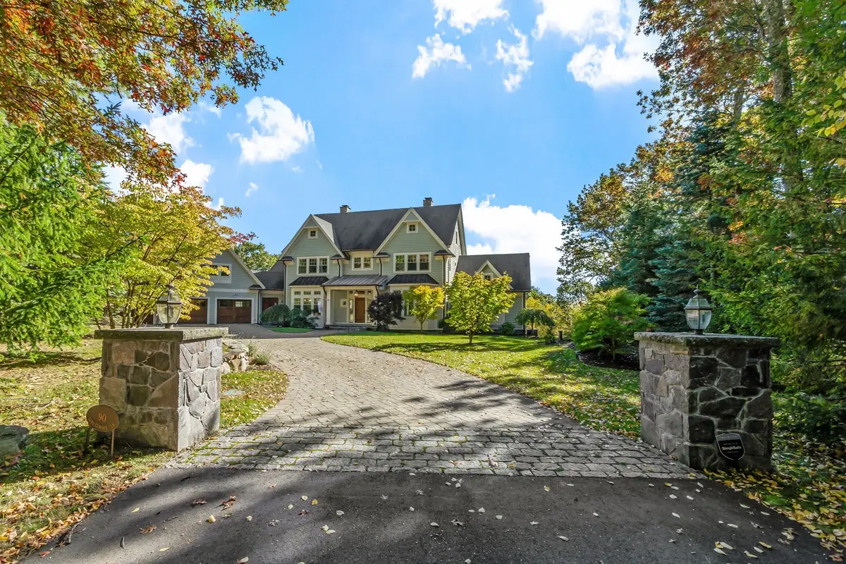 90 Applegrove Ln, Carlisle, MA 01741 - #1