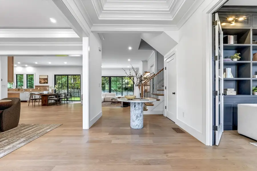 67 Meadowbrook Rd, Newton, MA 02459 - #2