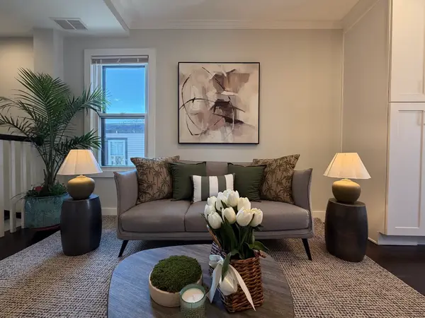 57 Hurley St. #3, Cambridge, MA 02141