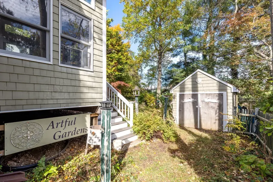 19 Deforest St, Boston, MA 02136 - #2
