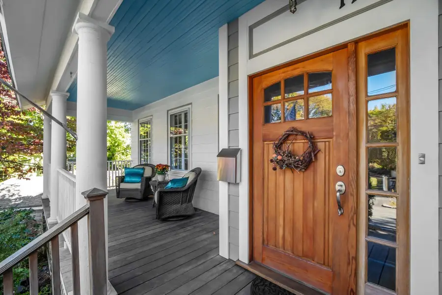 112 Orris St, Melrose, MA 02176 - #2