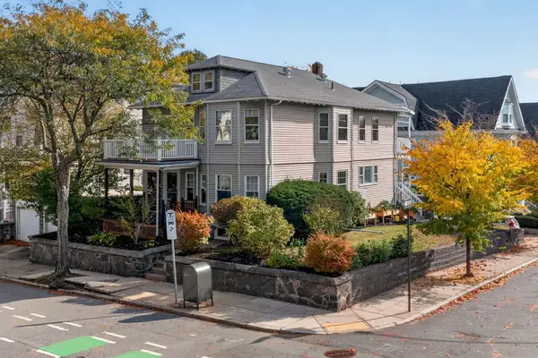 1540 Centre St #2, Boston, MA 02131