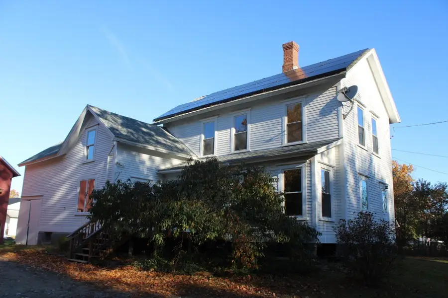 34 Moore St, Erving, MA 01344 - #2