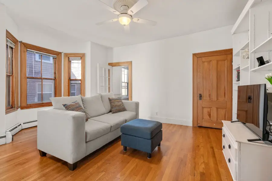 247 Chestnut St #1, Cambridge, MA 02139 - #3